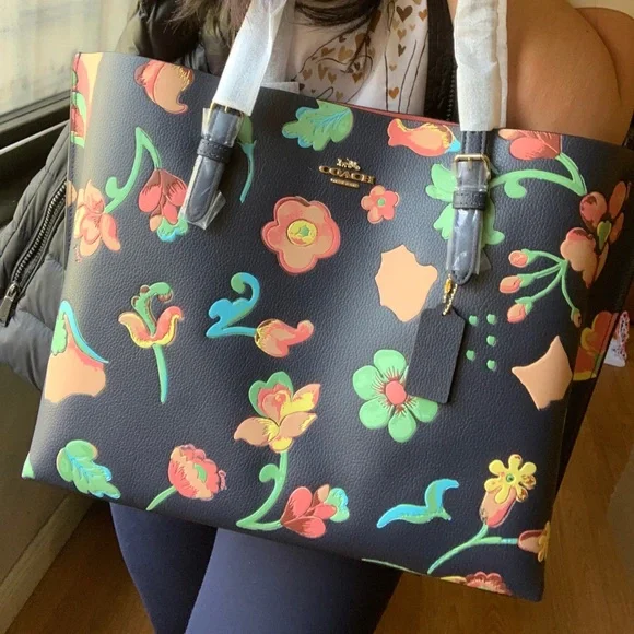 SOLD⛔️Authentic COACH Double faced floral leather tote - Picture 6 of 15